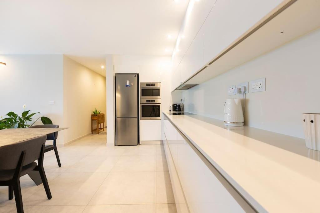 Ngh12 - Lovely And Spacious 2 Bedroom Apartment Naxxar Εξωτερικό φωτογραφία